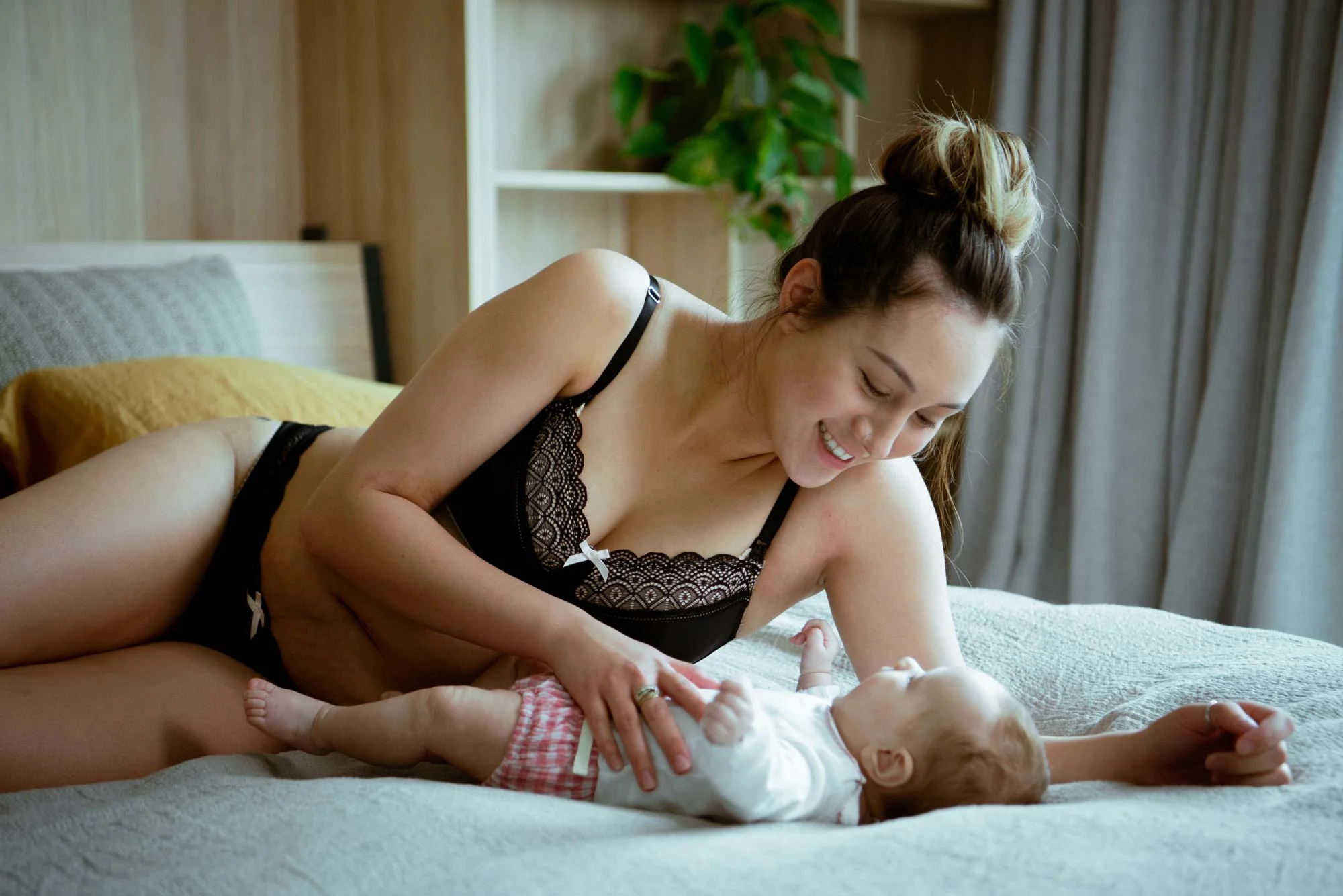 Read more about the article Maternity Lingerie Embracing Comfort and Style During Pregnancy