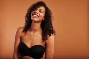 Read more about the article Marie Jo Tom Padded Strapless Bra for Comfort and Style